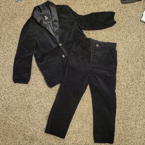 Black "Velvet" Suit sz 2t